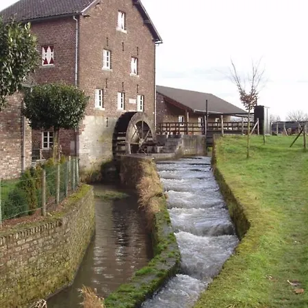 Authentic - 6p-apartment Eijsden