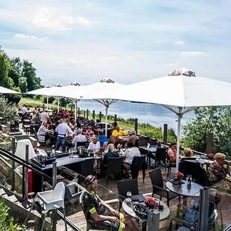 Authentic - 6p-apartment Appartement Eijsden