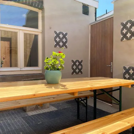 Authentic - 6p-apartment