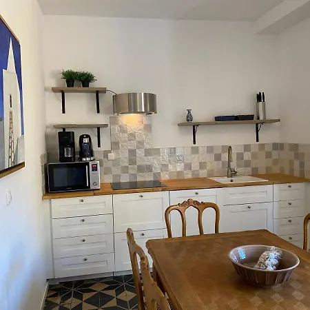 Authentic - 6p-apartment