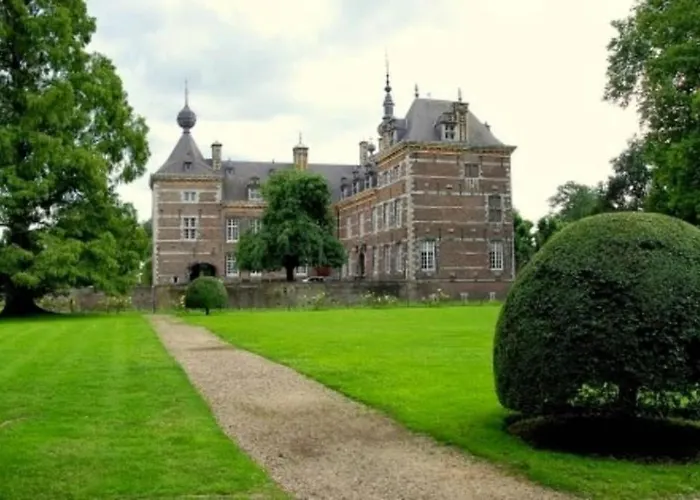 Authentic - 6p-apartment شقة *