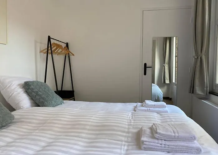 Authentic - 6p-apartment شقة إيجسدين